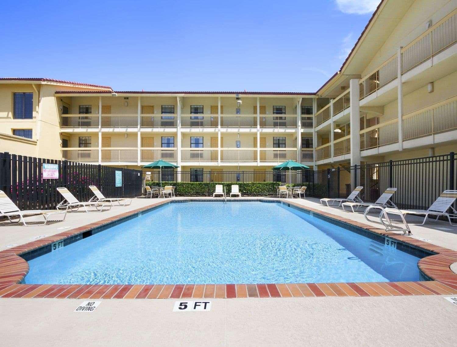 Budget Inn & Suite Atlanta Marietta Stadium Eksteriør bilde