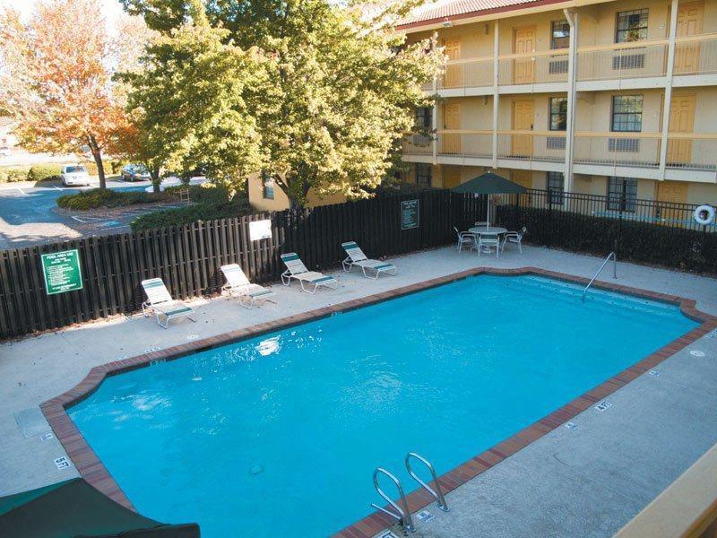 Budget Inn & Suite Atlanta Marietta Stadium Eksteriør bilde